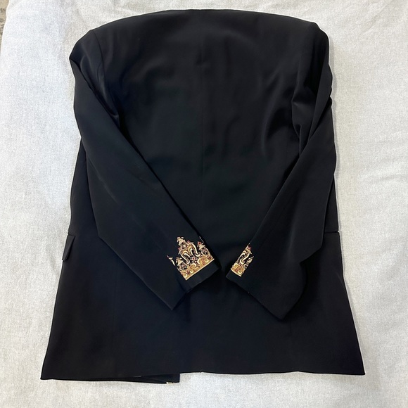 Great Condition Men Traditional Nehru Jacket Black Gold Design Silky interior - Picture 5 of 5